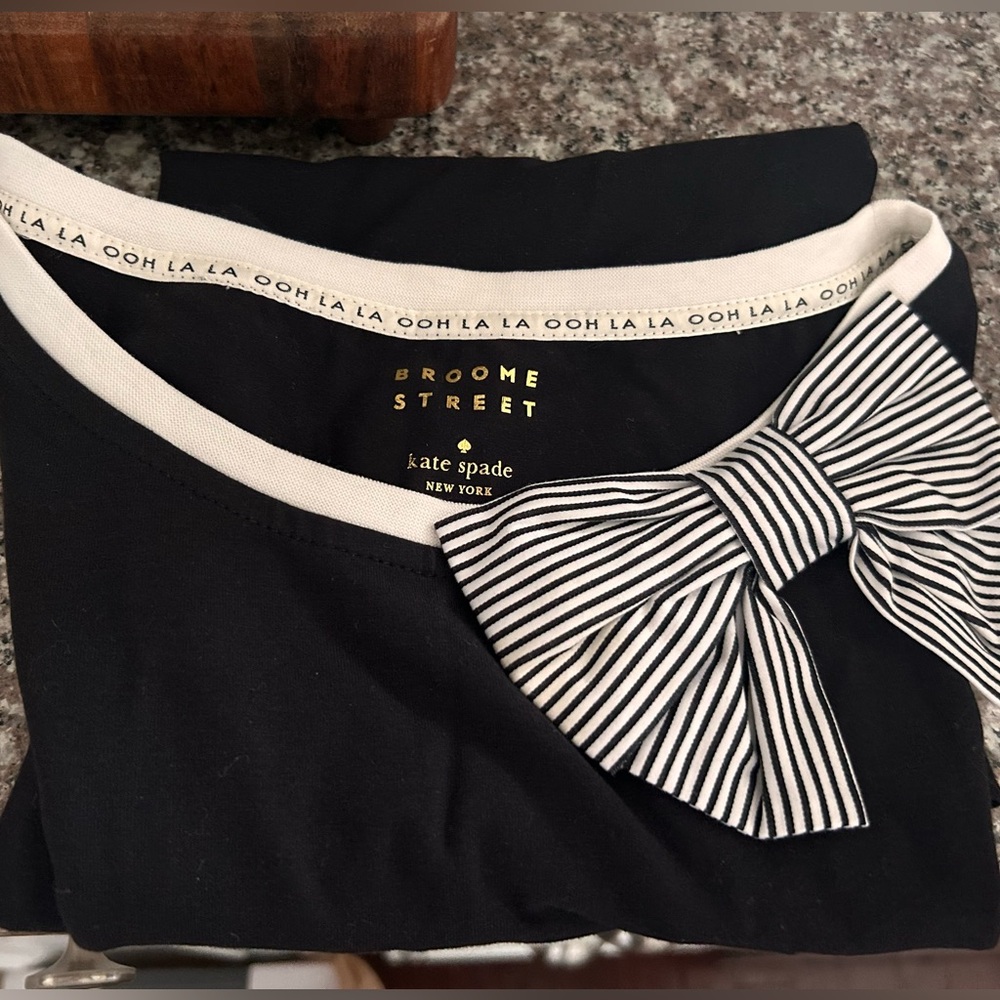 Kate Spade Broome Street Black White Bow Stretch T-Shirt - XS - Picture 2 of 4